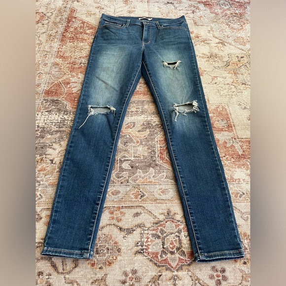 Levi’s 720 high rise super skinny jeans - Picture 3 of 7